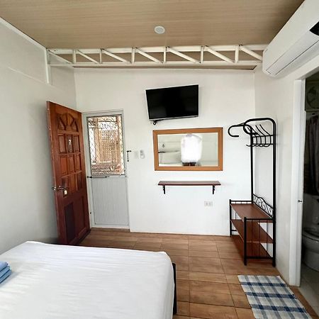 Balai Tinay Guesthouse Legazpi Kamer foto